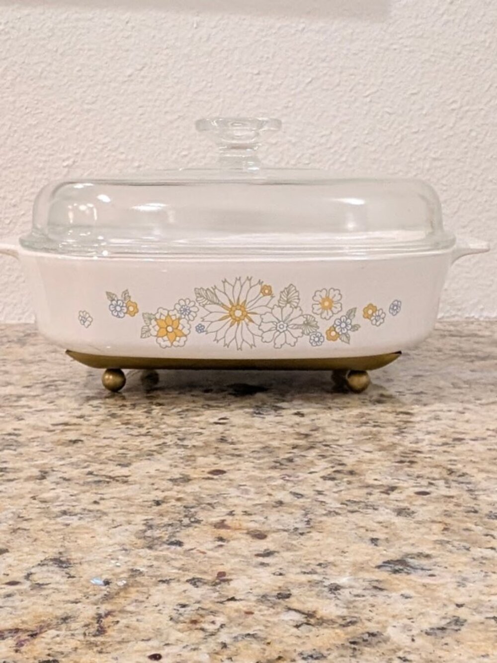 Vintage CorningWare Floral Bouquet Daisy 7" A-2-B Casserole Dish with Lid